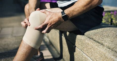 What is Chronic Knee Pain? What are its Causes and Treatments?