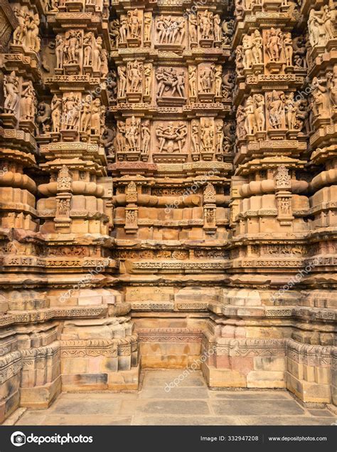 kandariya mahadeva temple
