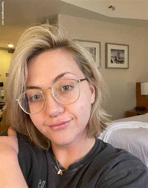 Annna Carter Onlyfans - Real-Time Flight Feeds