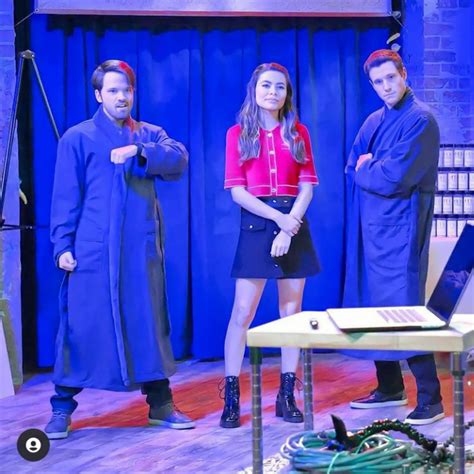 Griffin(Drew Roy) on the revival with Freddie and Carly(Nathan and