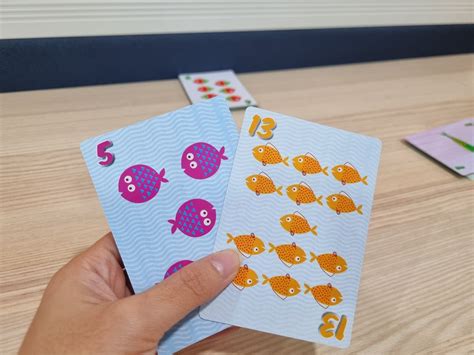 how to play go fish with 3 players