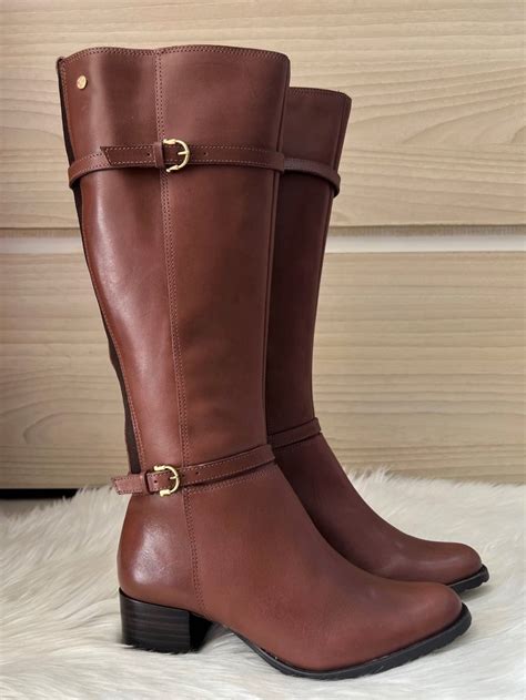 Bota Cano Alto Em Couro