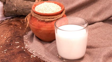 Растительное Молоко из кунжута. Кунжутное молоко в домашних условиях ...