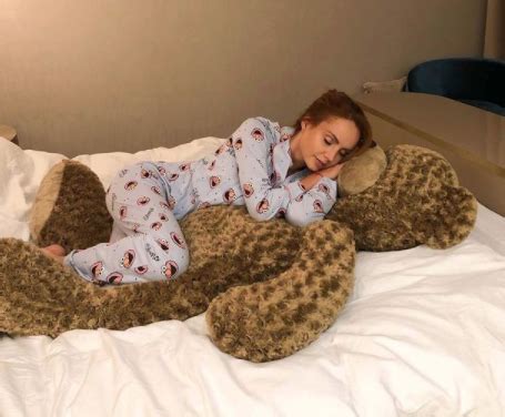 МакSим опубликовала первый снимок в Instagram после выхода из комы