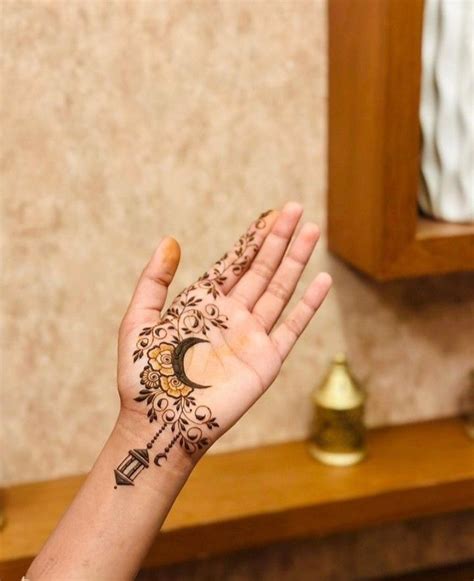 pin  daneen fatima su mehendi henne mani henne mani