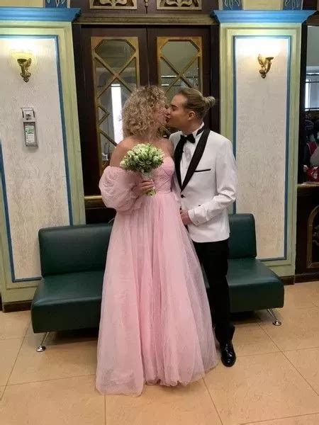 Гоген Солнцев женился на дочке бывшей супруги in 2024 | Bridesmaid ...