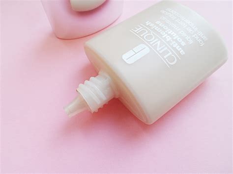 Anti-Blemish Solutions Liquid Makeup by Clinique | Review & Swatches ...