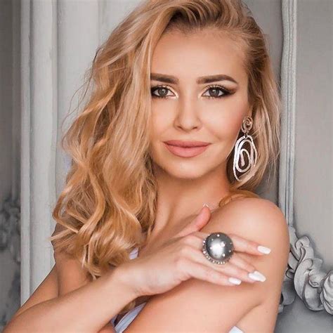 Regina, 41 yrs.old from Mariupol, Ukraine: I find myself to be an ...