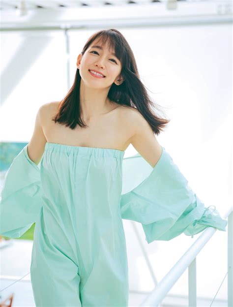 Riho Yoshioka Shiori Ikemoto Yuki Poyo Natsuki Kawamura Hitomi Wada