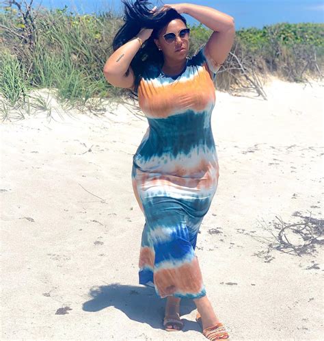 Illustrious Fashion - Featuring Cassandra @cassiiemelinda Latin Curves