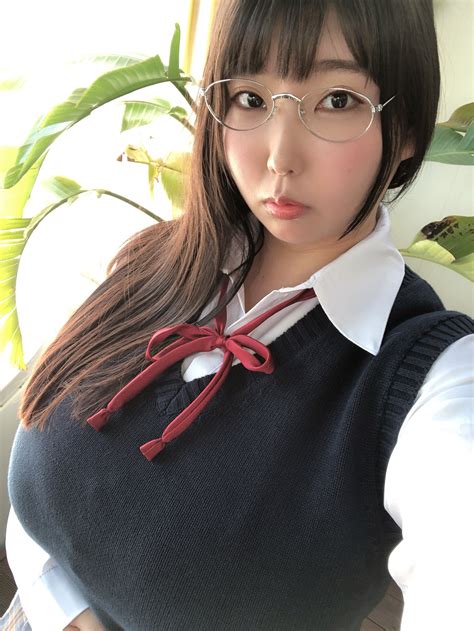Momose Momo school dress : r/MomoMomose