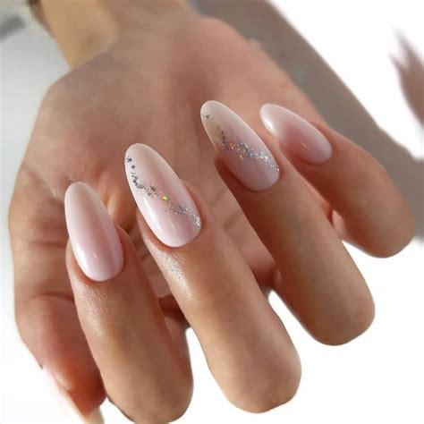 Молочный маникюр 2020: популярный тренд от инстаграмм, фото | Manicure ...