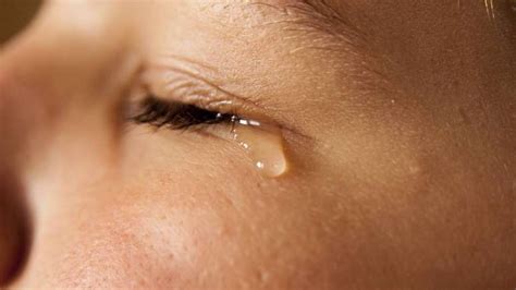 Sentimento De Vazio E Vontade De Chorar - O que significa ter vontade de chorar do nada? Saiba que não é drama