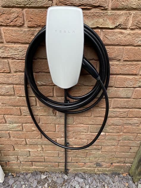 home charging station for tesla 9