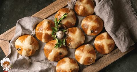 amazing easter tradition hot cross buns