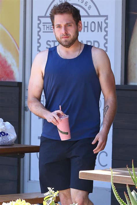 Jonah Hill Muscle / Jonah Hill looks trim and muscular in fitted tank