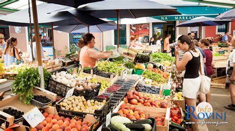 Rovinj green market