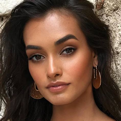 10 Steps To A Perfect Bronze Makeup - BelleTag