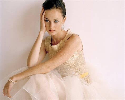 Alexis Bledel - Alexis Bledel Wallpaper (117723) - Fanpop