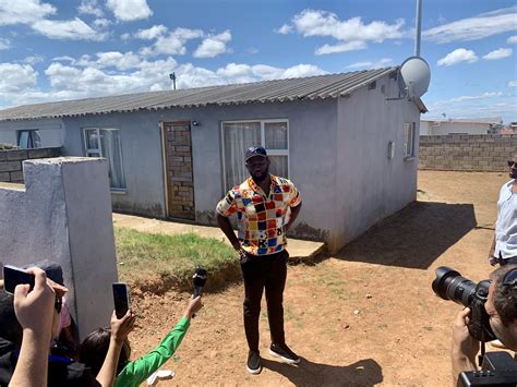 WATCH: Epic moments as Kolisi returns to Zwide