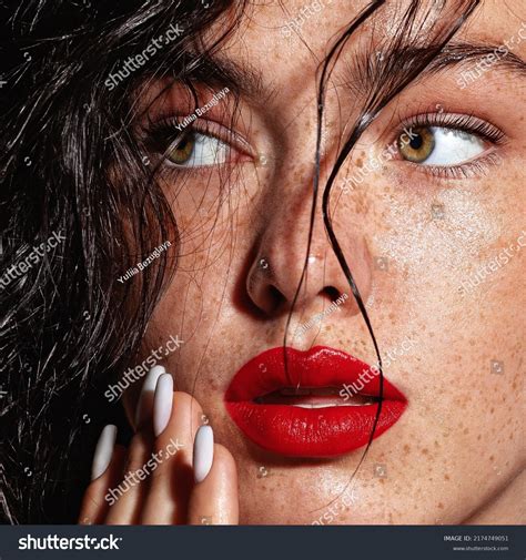 52+ Thousand Curling Lip Royalty-Free Images, Stock Photos & Pictures