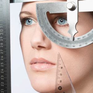 12 Tweaks to Correct Facial and Body Asymmetries - NewBeauty