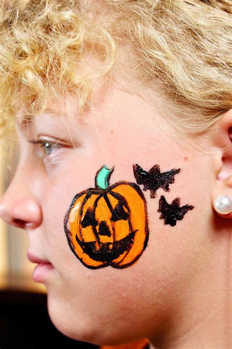 simple halloween face painting ideas 10