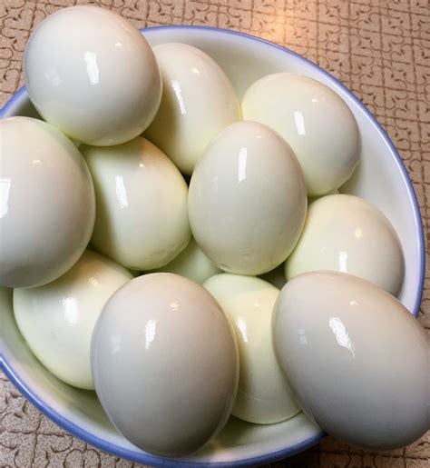 Easy To Peel Hard Boiled Eggs at Alica Martel blog