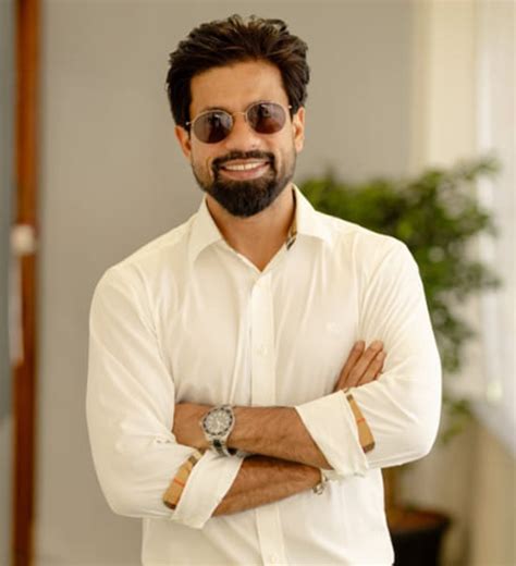 Who Is Antony Thattil? Family, Net Worth, Business & More About Keerthy ...
