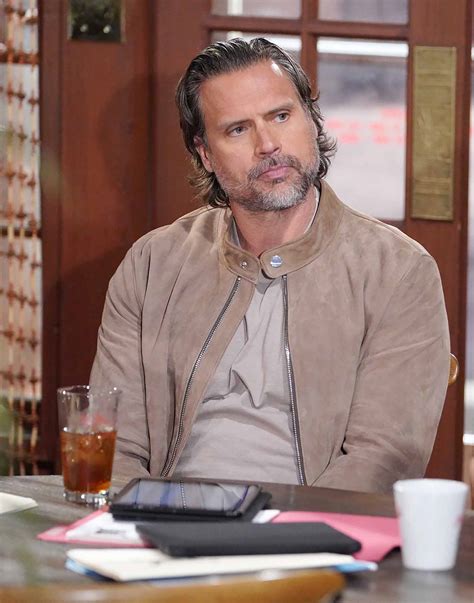Young and Restless Spoilers Gallery For April 14: Confidences and