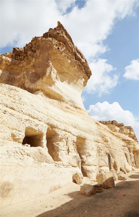 5 Hidden Gems of Giza: A Second Sphinx? - Sailingstone Travel