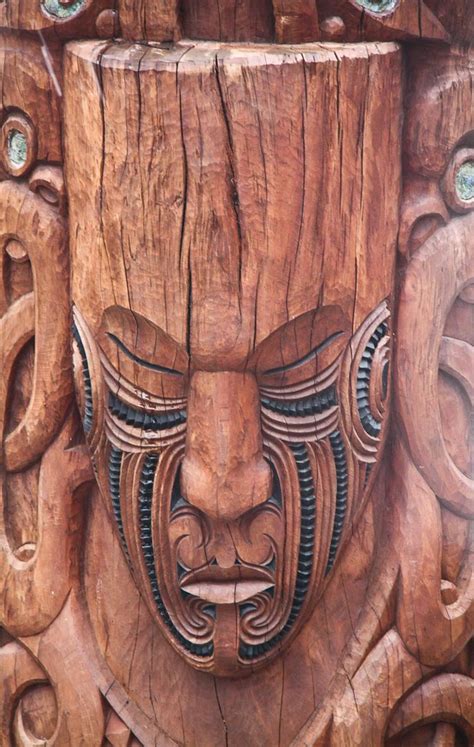 maori art wood carving rotorua  zealand stephanieetstephane