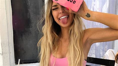 Elisabeth Rioux a maintenant sa collection de vêtements 