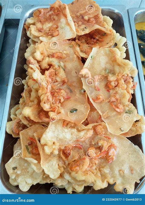 cara agar peyek udang tidak cepat melempem 2