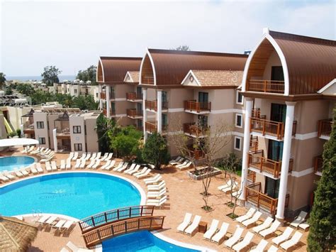 Club Dem Additional Buildings