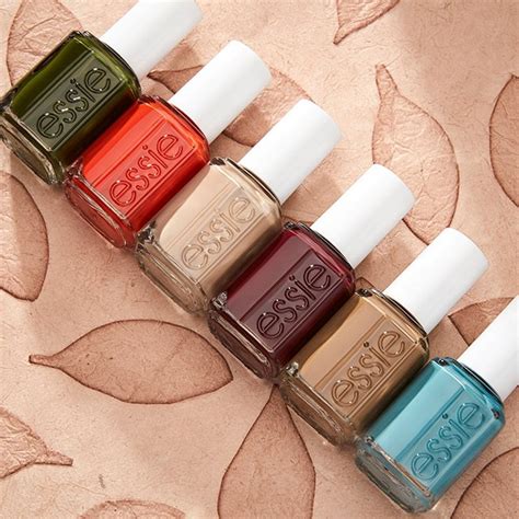 The 3 best fall nail colors of 2022 - Essie