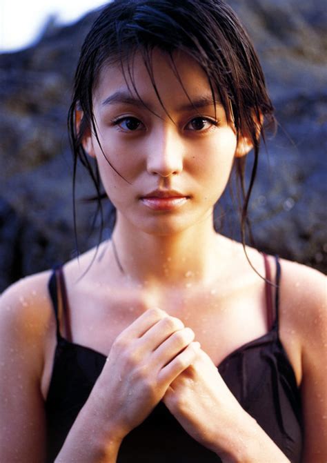 Nao Kanzaki and a few friends: Yuika Motokariya: Her first photobook