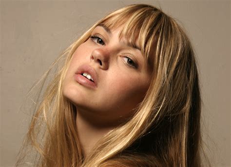 Wallpaper : 3047x2201 px, actress, adult, aimee, babe, blonde, face ...