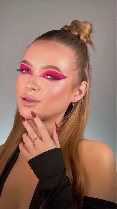 Макияж цветные стрелки, сценический ️ inst: marco_juliaaa - YouTube