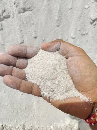 Solid White China Clay at Rs 400/tonne in Anjar | ID: 26228827330