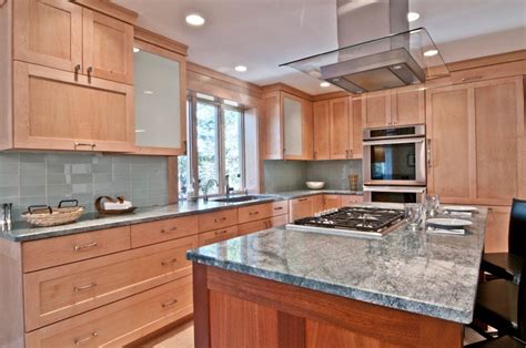 Kitchen Backsplash Pictures With Maple Cabinets Guide | Kitchen Tips ...