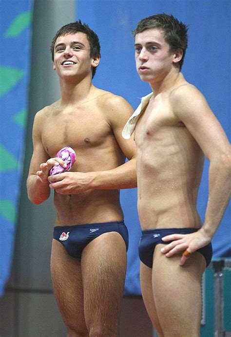 sfswimfan: Super hot bulges on these two British... - celebsbyseb