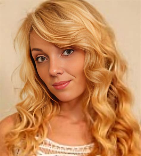 Ally Winters (Actress) Wiki, Age, Biography, Boyfriend, Photos, Videos