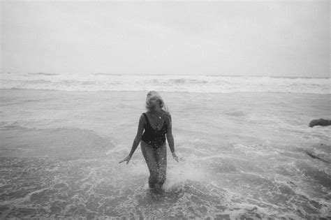Abigail Hawk Swimsuit Photos, Download The BEST Free Abigail Hawk