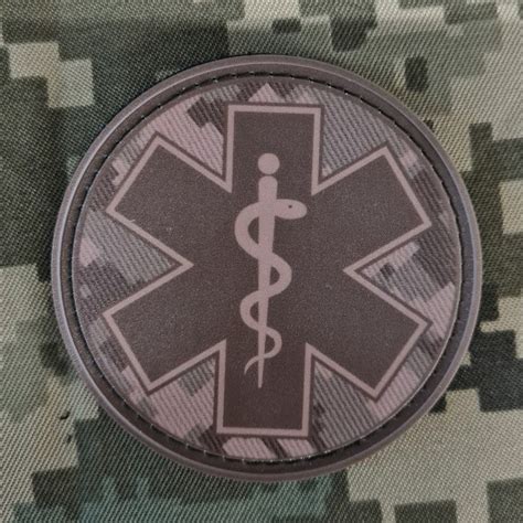 медик нашивка сніжинка
