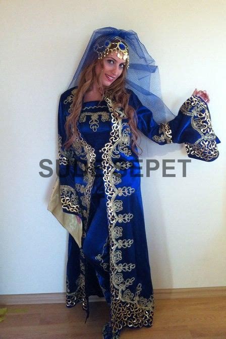 Bindalli | How to wear, Kimono top, Tops