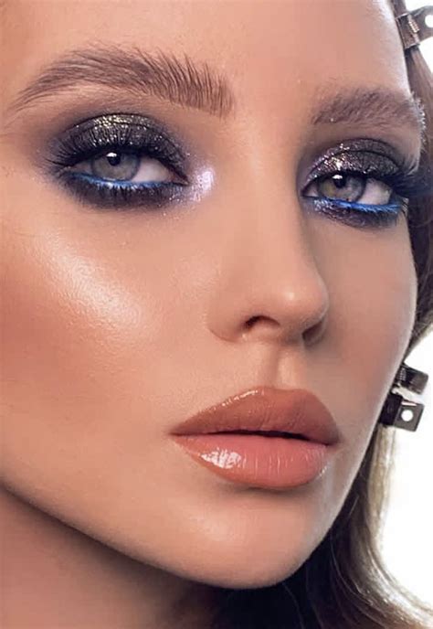 Pin by Зарина Османова on Макияж | Ethereal makeup, Makeup, Glowing makeup