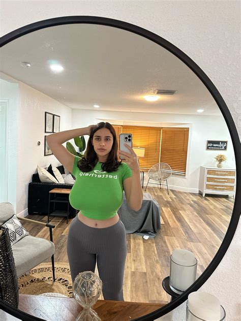 10000 best Busty images on Pholder | 2busty2hide, Bigtitsinbikinis and