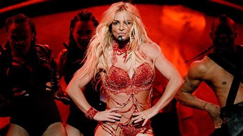 10 Best Britney Spears Songs of All Time - Singersroom.com