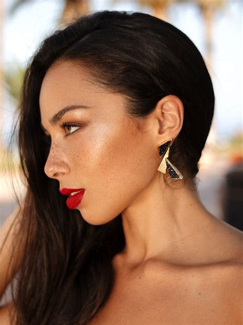 acus complementos  behance